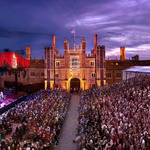 Shakenstir » Hampton Court Palace Fest 2021